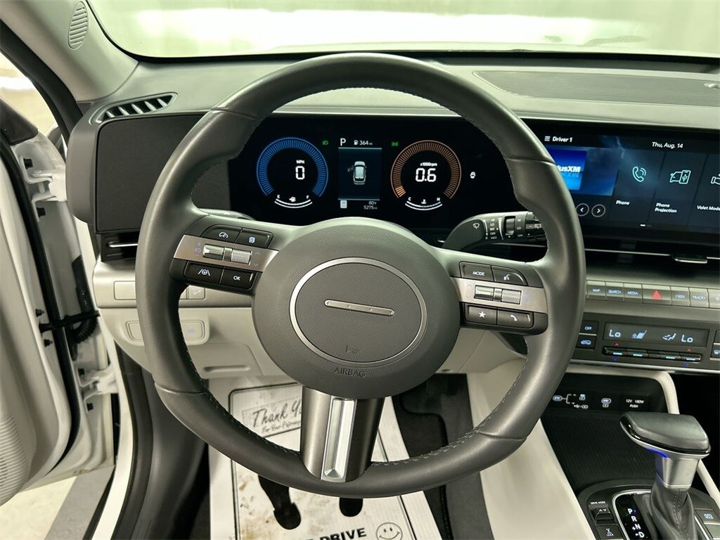 2025 Hyundai Kona SEL photo 3