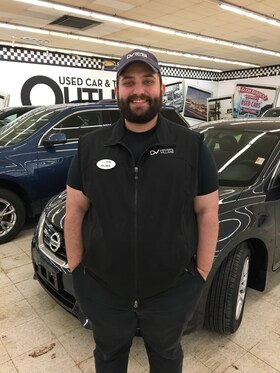 Staff member Elias Makhlouf from 91e4bd094ed0
