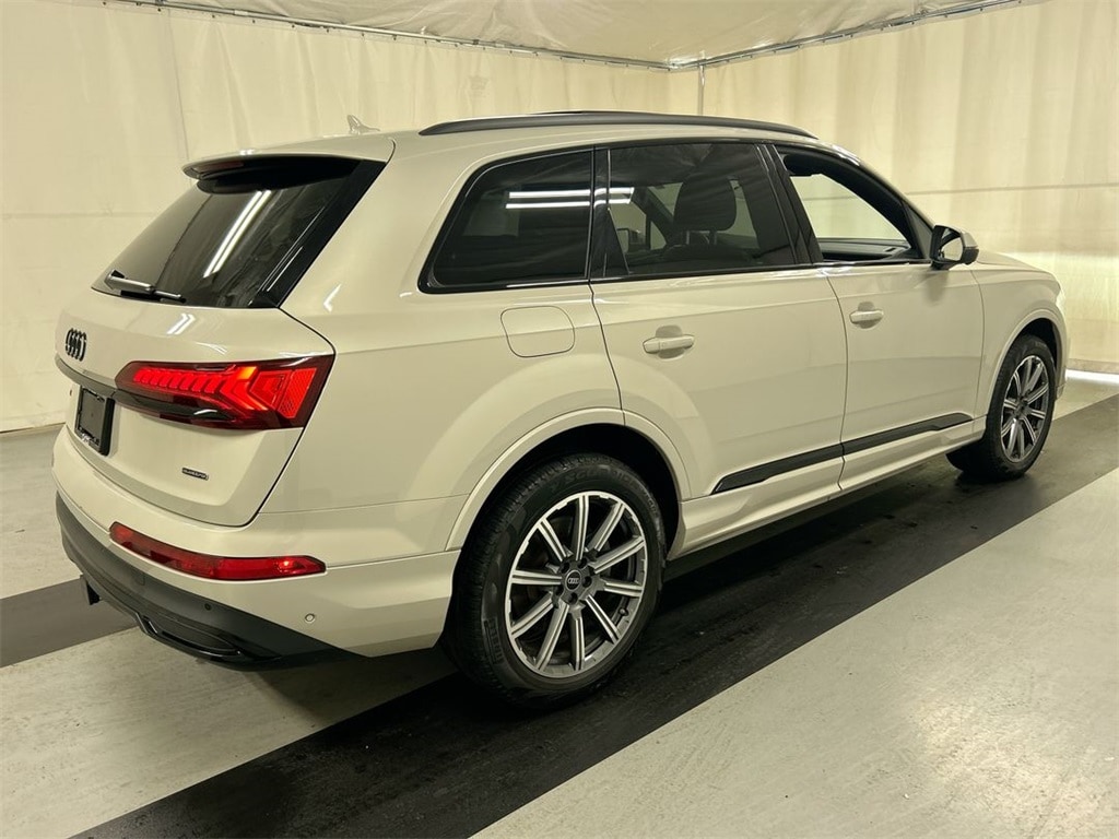 Used 2024 Audi Q7 45 Premium Plus SUV