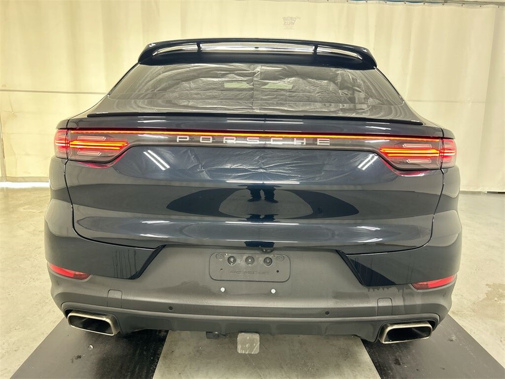 2021 Porsche Cayenne Base Coupe photo 4