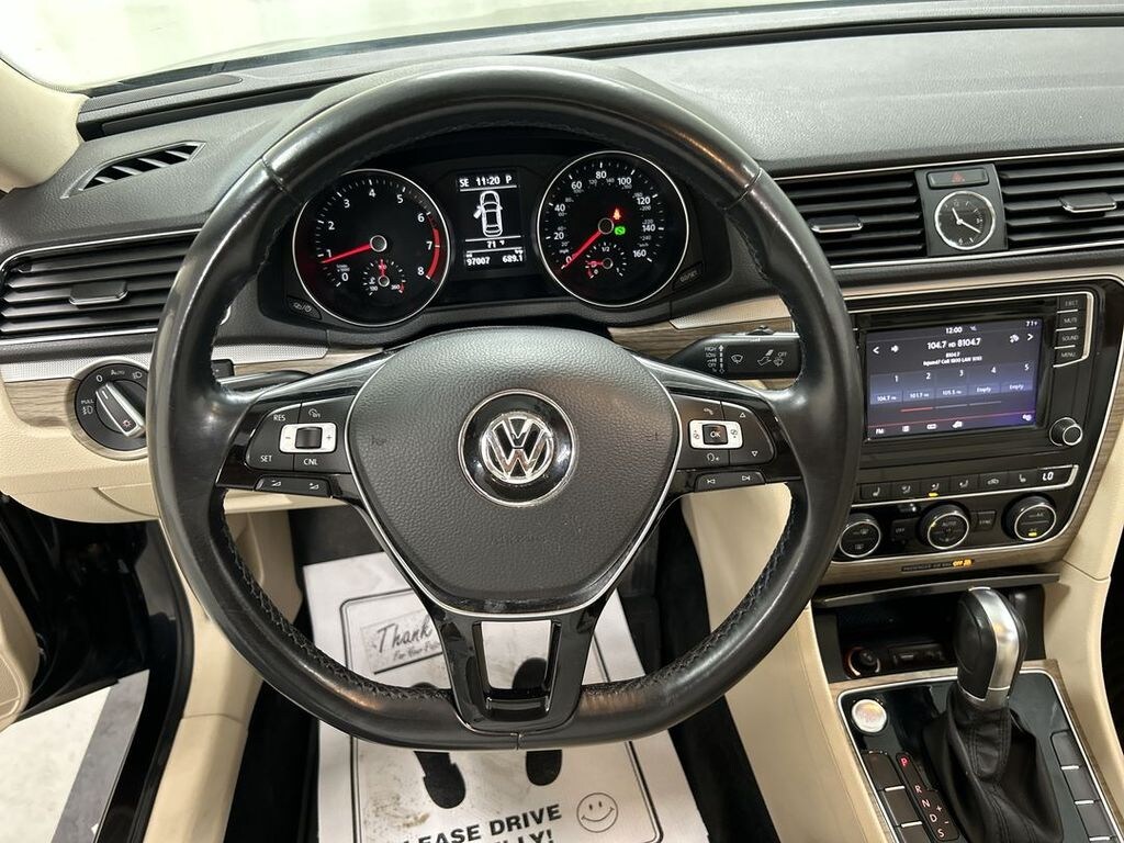 Used 2017 Volkswagen Passat 1.8T SE Sedan