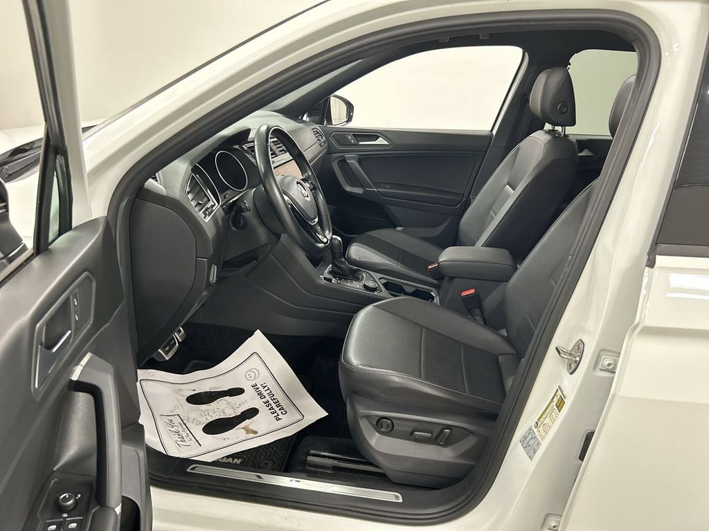 2020 Volkswagen Tiguan SE R-LINE BLACK - Photo 9