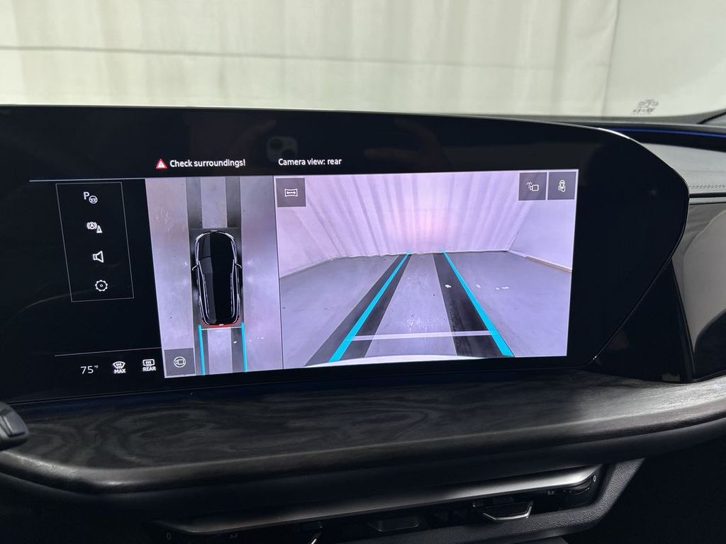 2025 Audi Q5 Premium - Photo 16