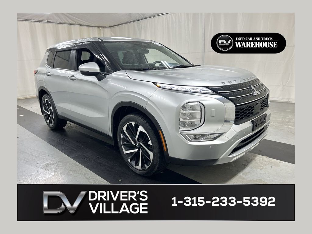 2023 Mitsubishi Outlander SE S-AWC's photo