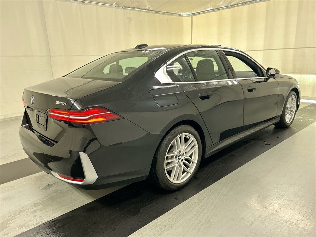 2024 Bmw 530i photo 2
