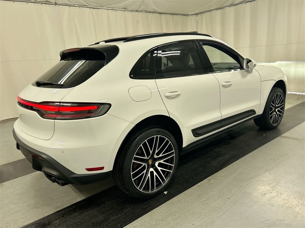 Certified 2022 Porsche Macan Base SUV