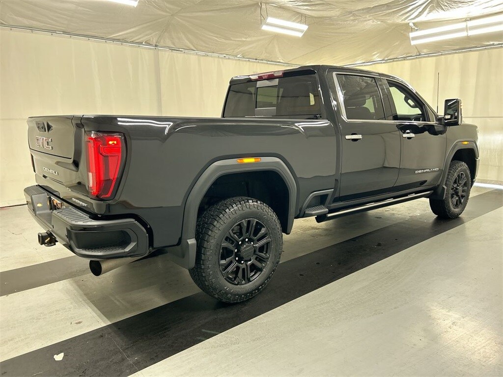 2021 Gmc Sierra Denali photo 2