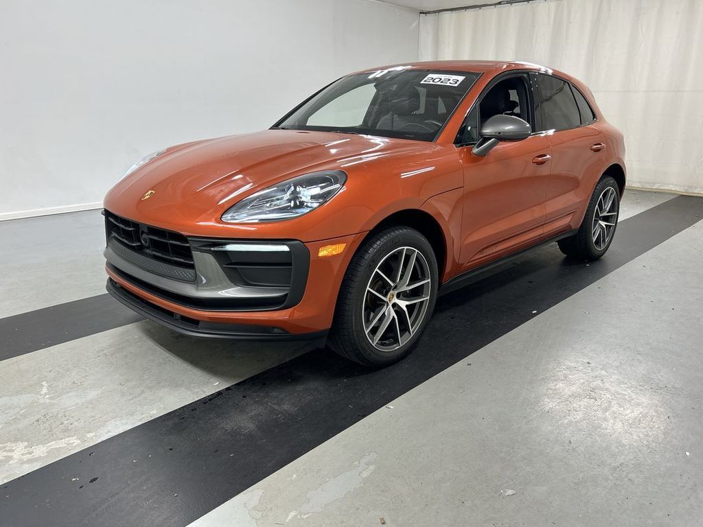 2023 Porsche Macan T's photo