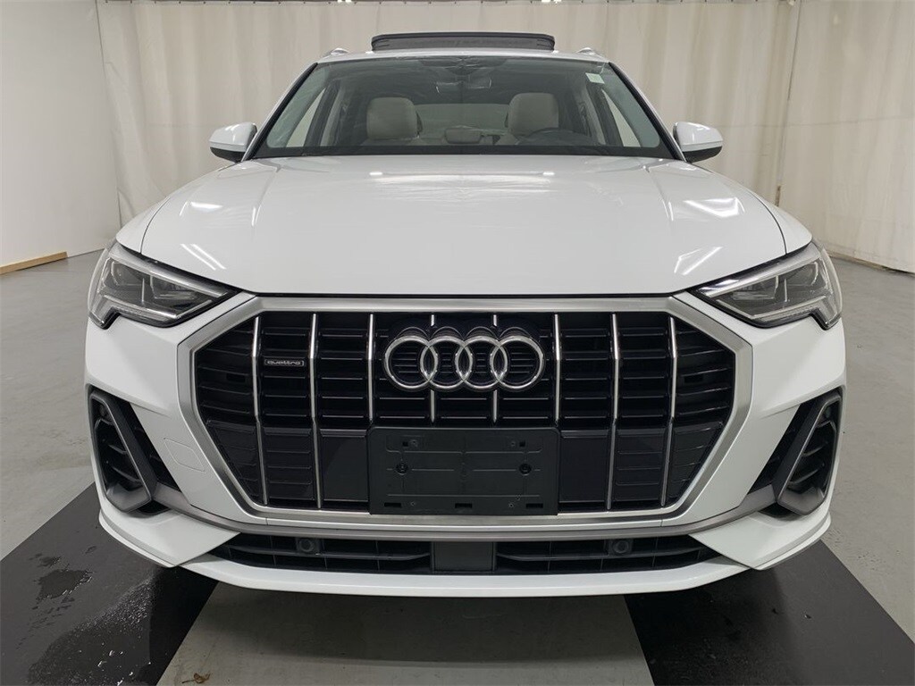 2020 Audi Q3 Premium Plus S line photo 2