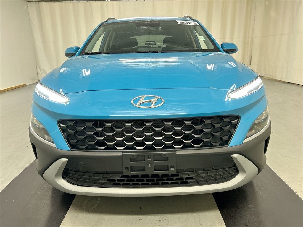 2023 Hyundai Kona SEL photo 3