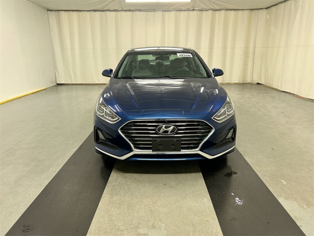 2018 Hyundai Sonata SE photo 2