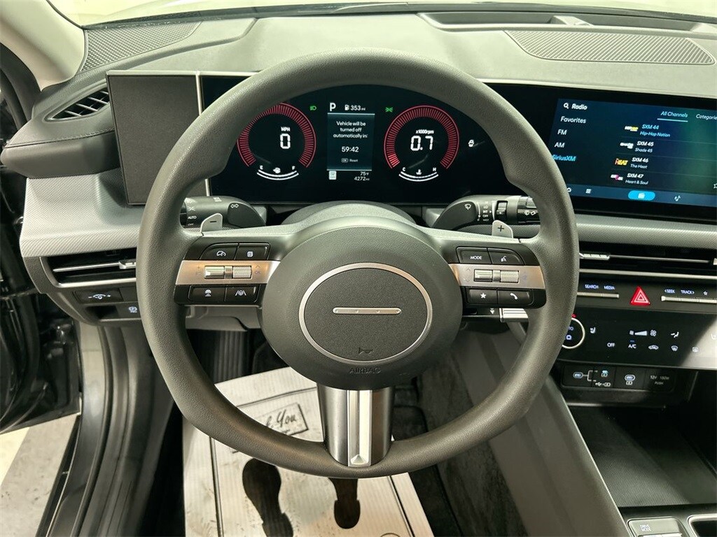 2025 Hyundai Sonata SEL photo 4