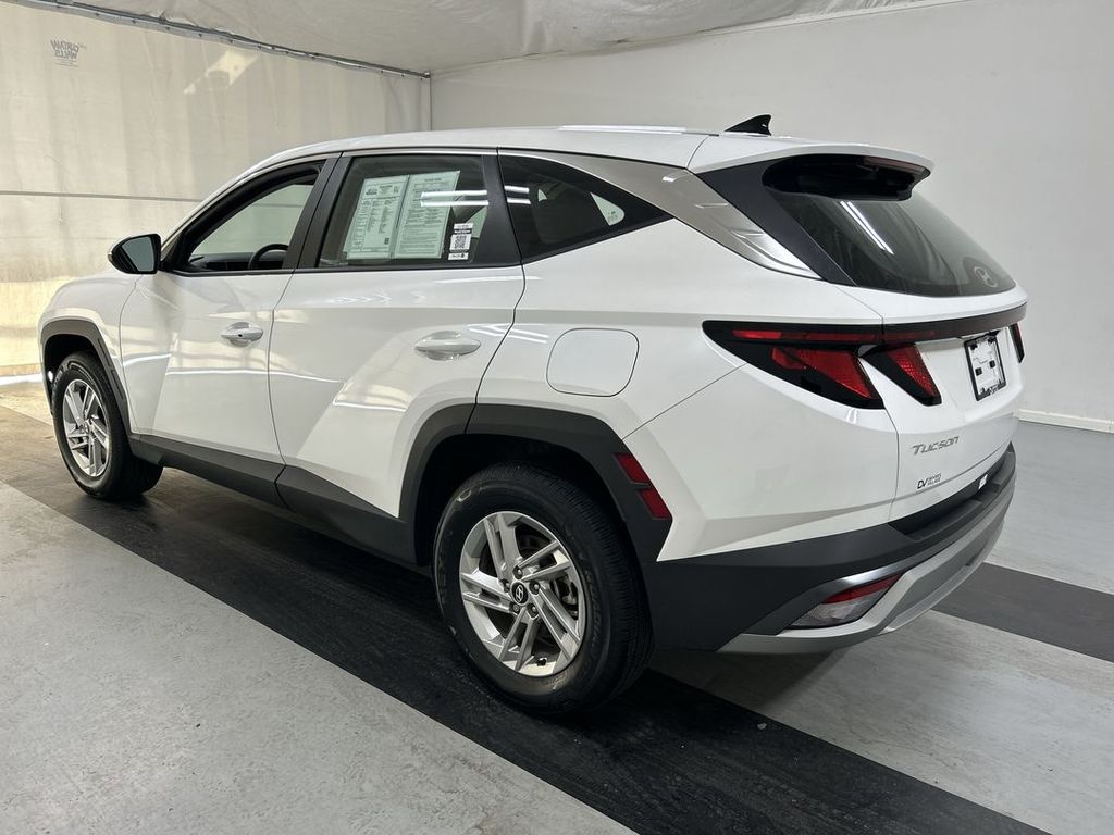 2025 Hyundai Tucson SE - Photo 7