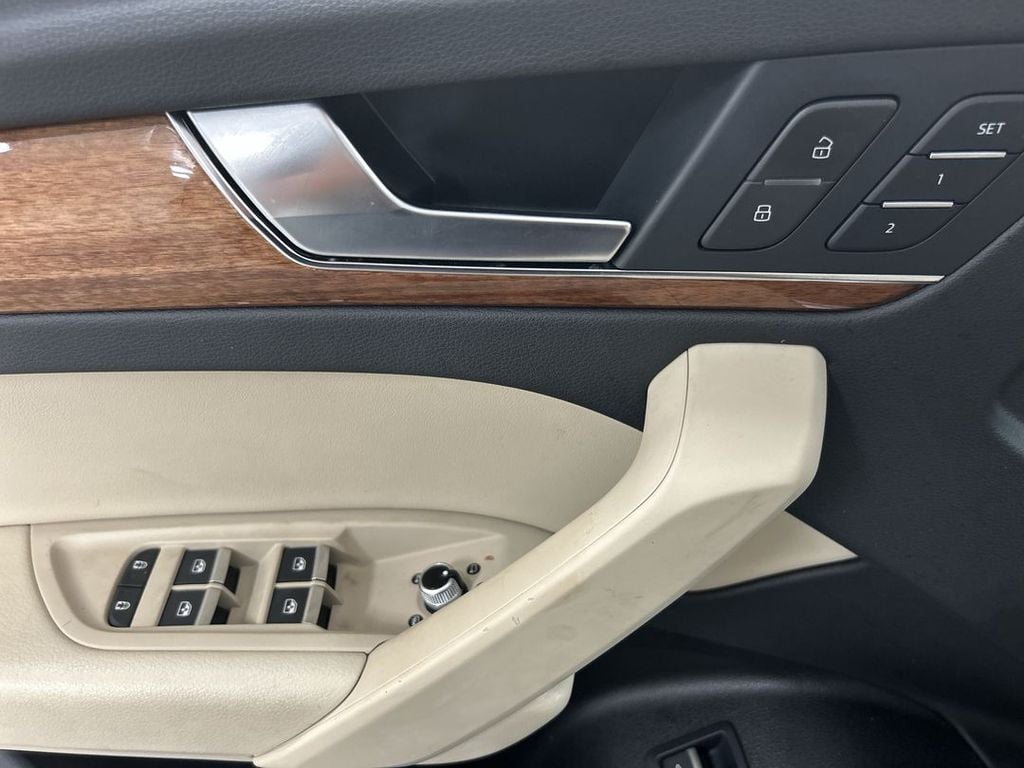 2023 Audi Q5 Premium - Photo 11