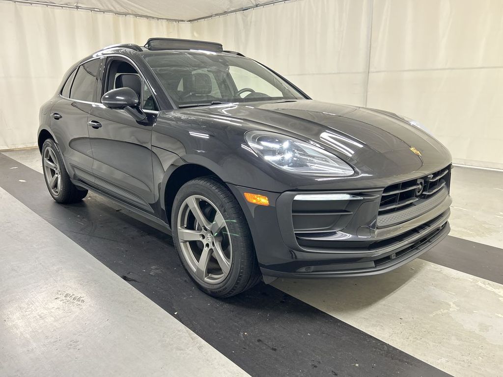 2024 Porsche Macan Base - Photo 6