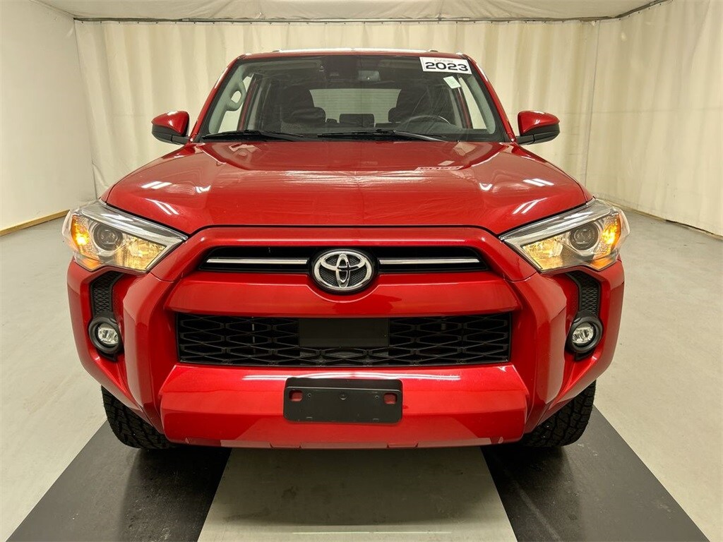 2023 Toyota 4Runner SR5 photo 3