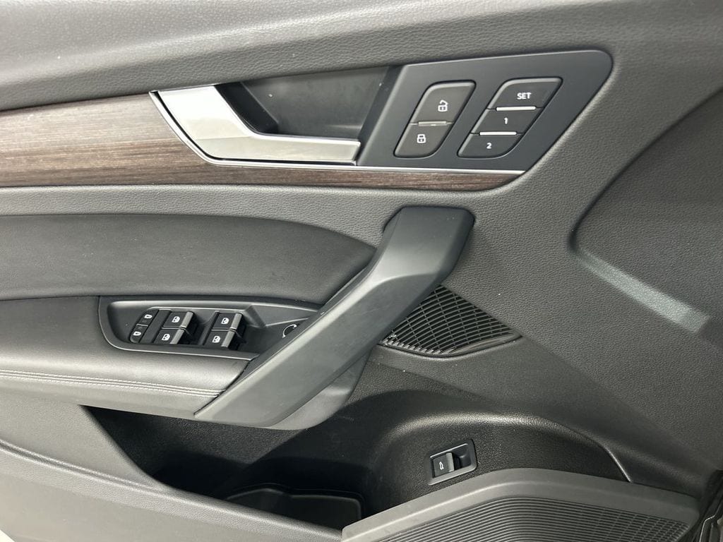 2023 Audi Q5 Premium Plus - Photo 11