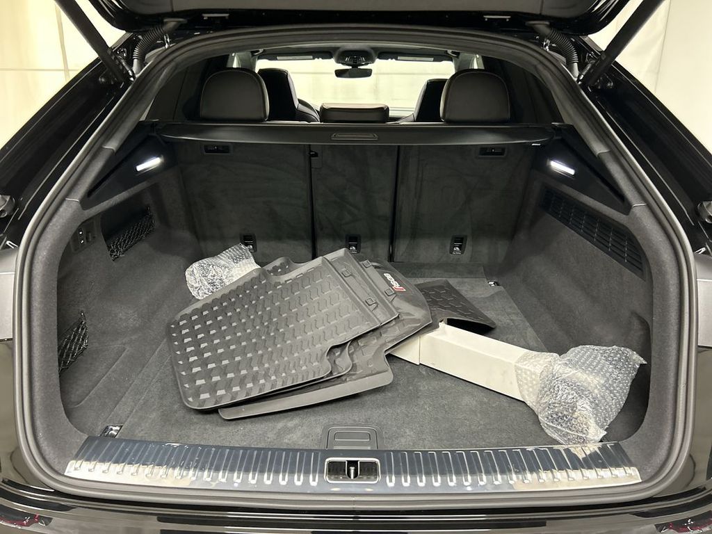 2025 Audi RS Q8 Base - Photo 23
