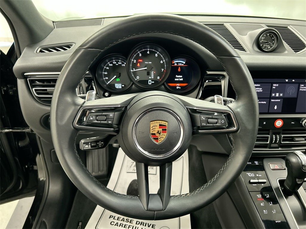 2024 Porsche Macan Base photo 4