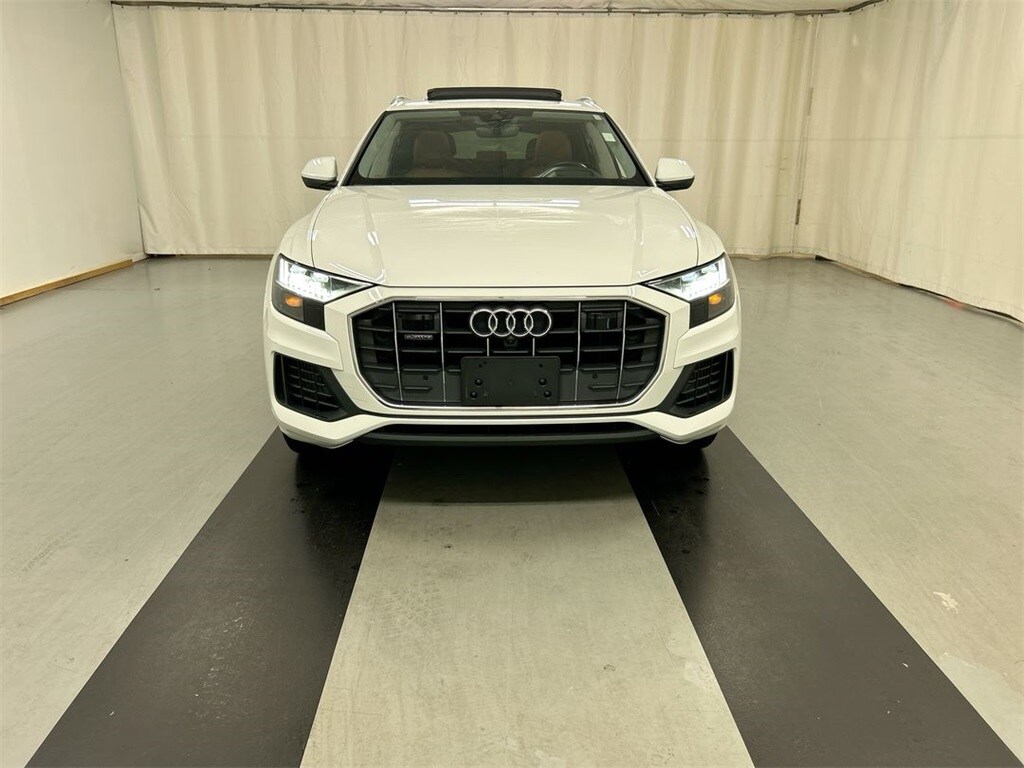 2022 Audi Q8 55 Prestige photo 3