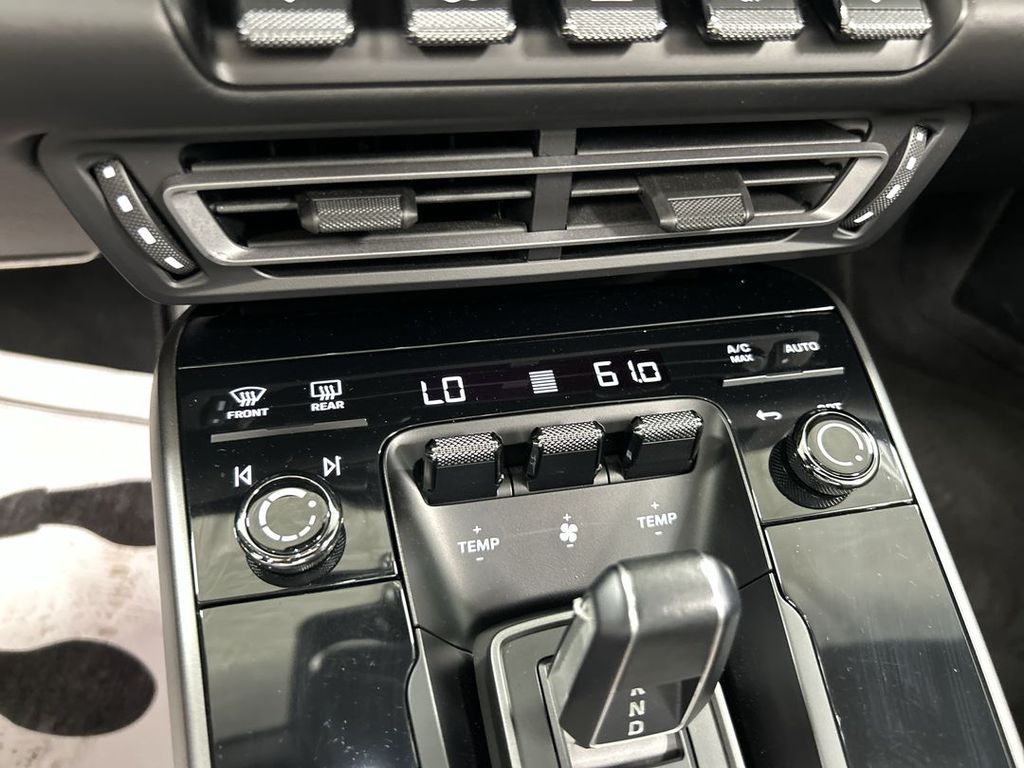 2022 Porsche 911 Edition 50 Years Porsche Design - Photo 17