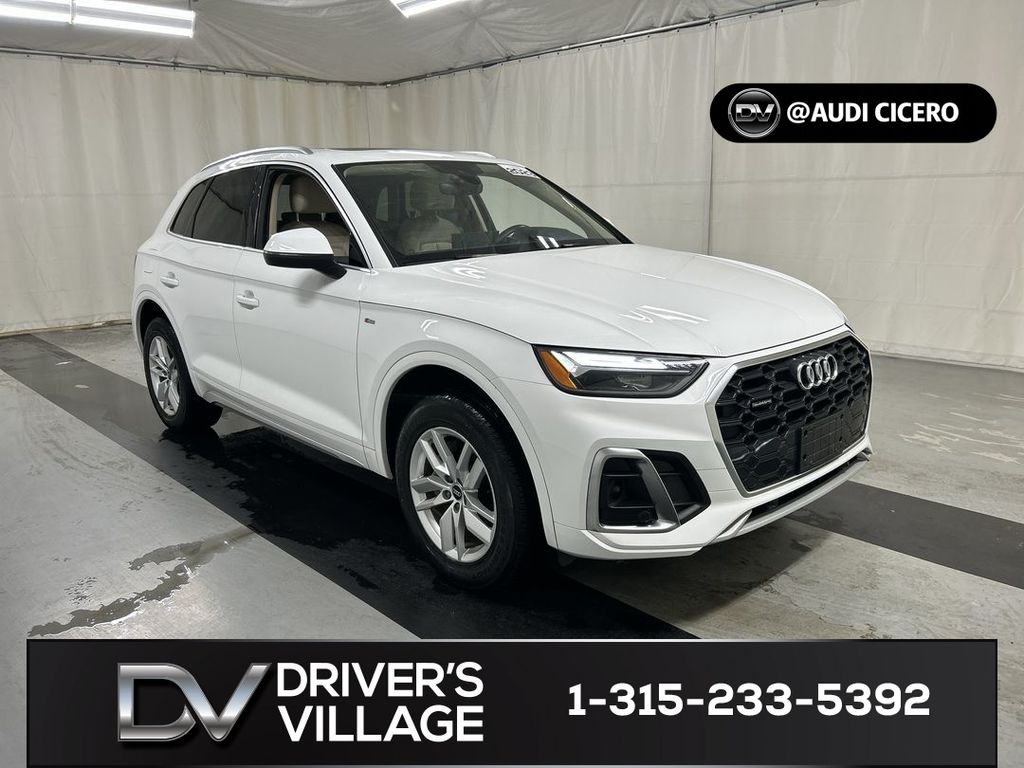 2023 Audi Q5 45 Premium's photo