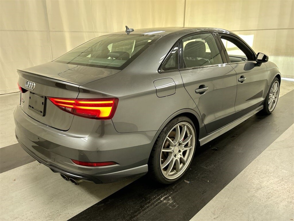 2018 Audi S3 Premium Plus photo 2