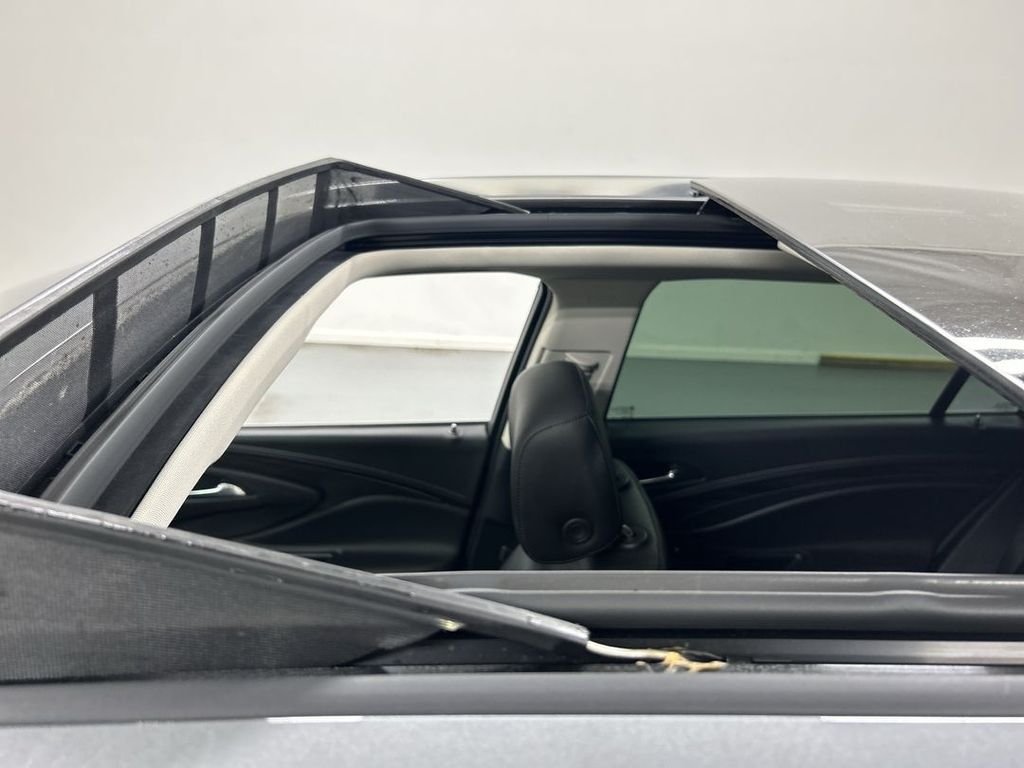 2020 Buick Envision Essence - Photo 19