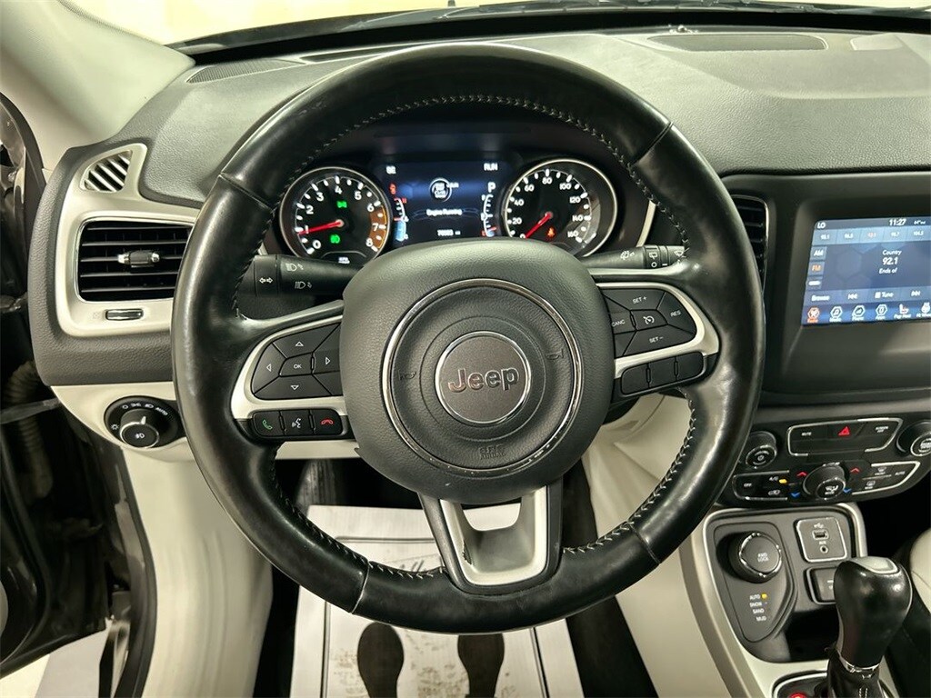 2018 Jeep Compass Latitude photo 3