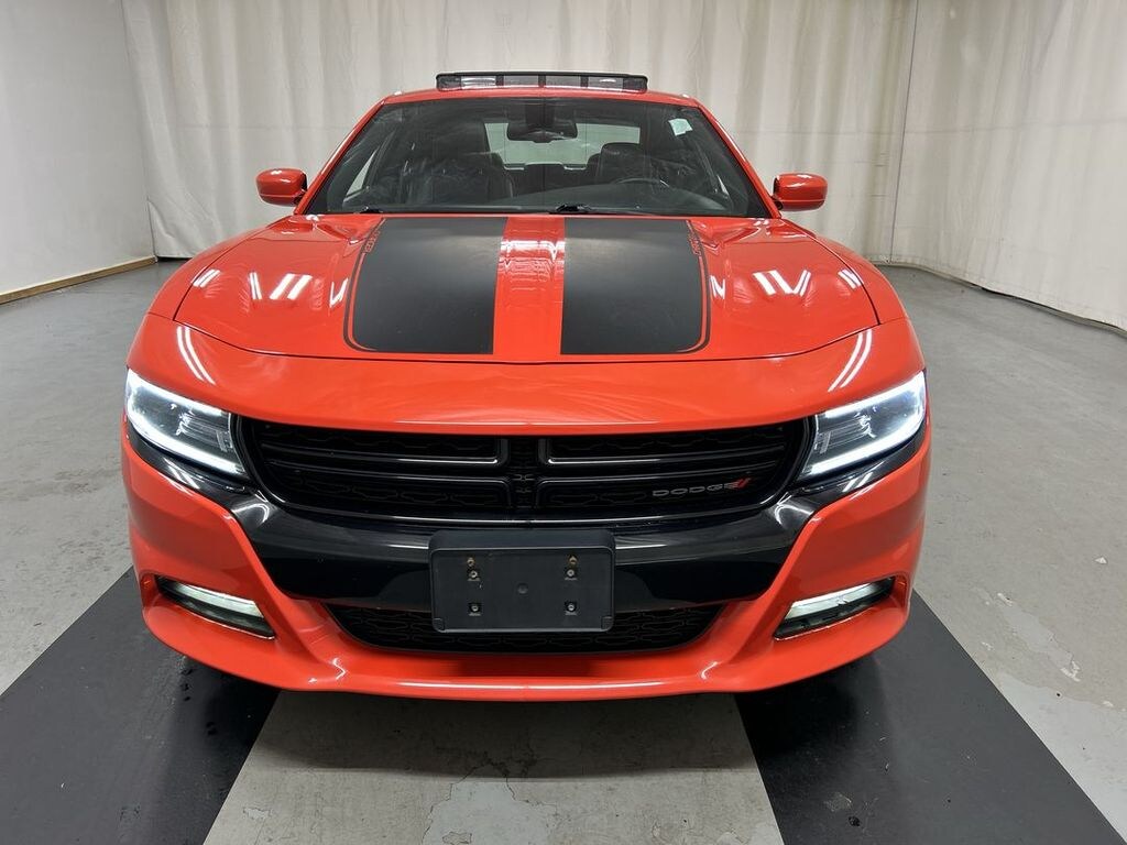 Used 2016 Dodge Charger SXT Sedan