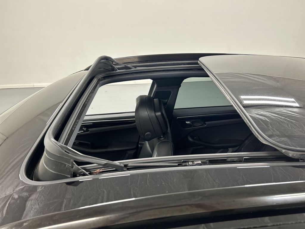 2024 Porsche Macan Base - Photo 20