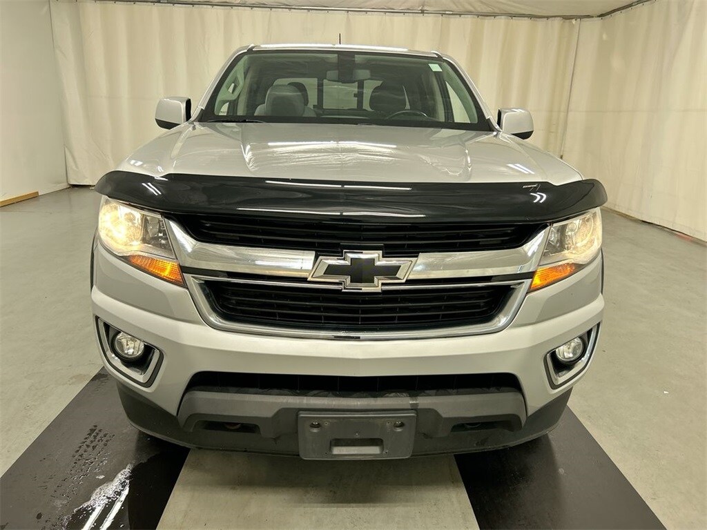 2018 Chevrolet Colorado LT photo 3