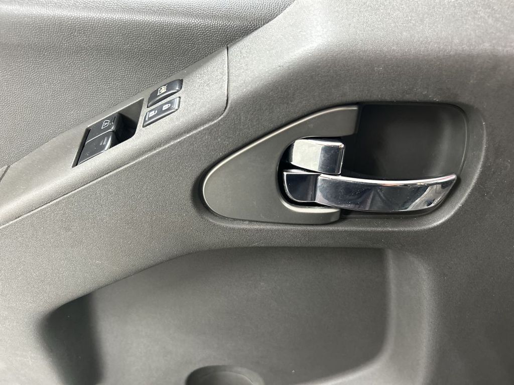 2020 Nissan Frontier S - Photo 11