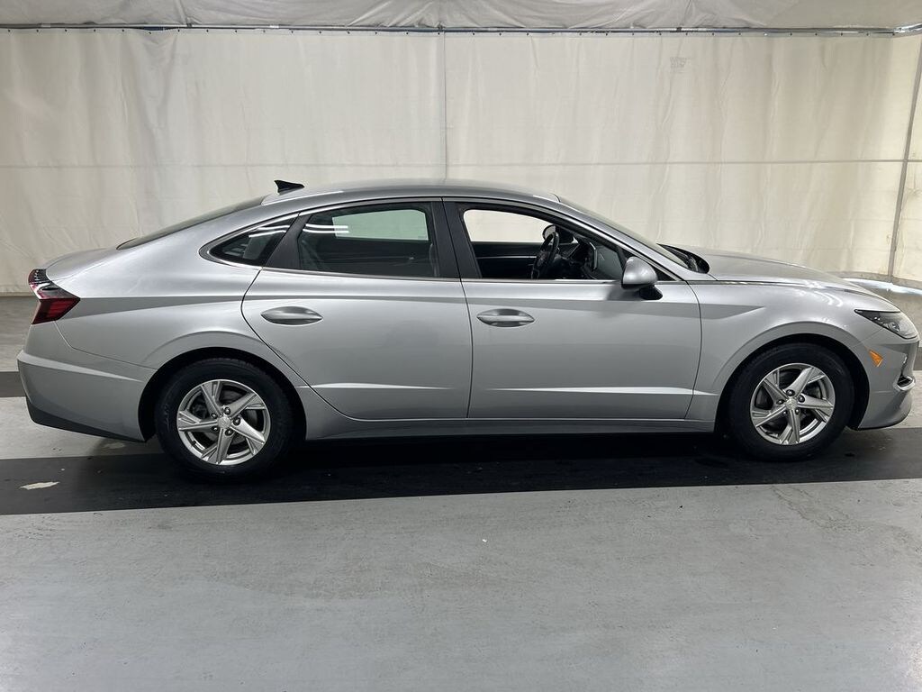 Used 2021 Hyundai Sonata SE Sedan