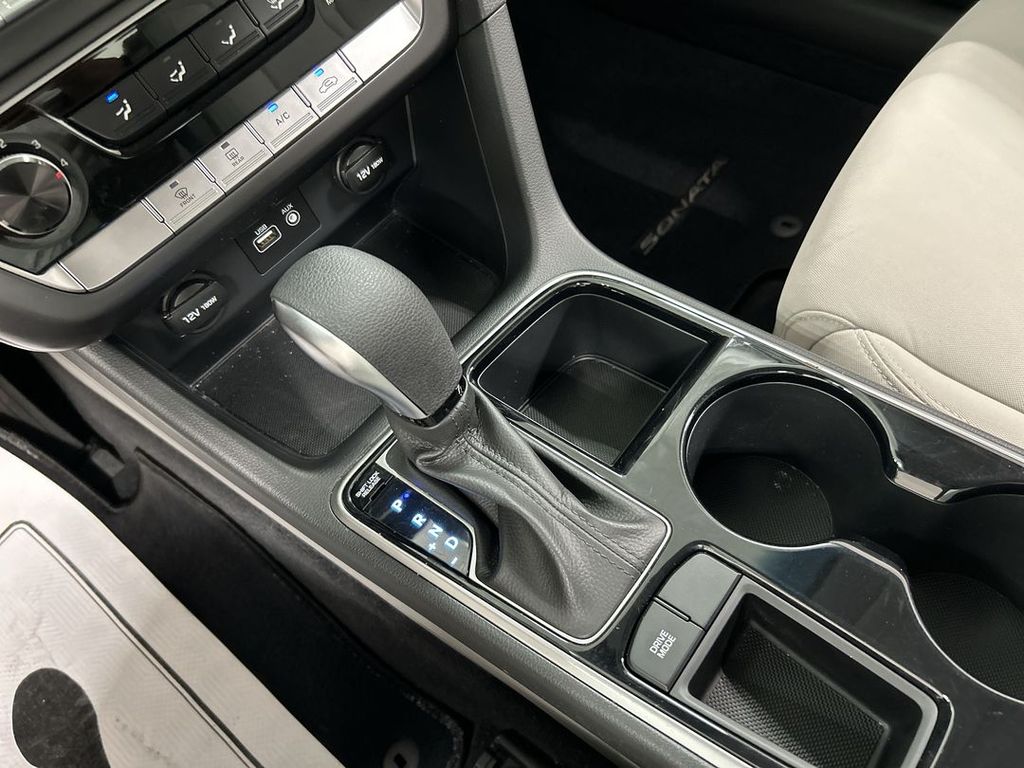 2019 Hyundai Sonata SE - Photo 17