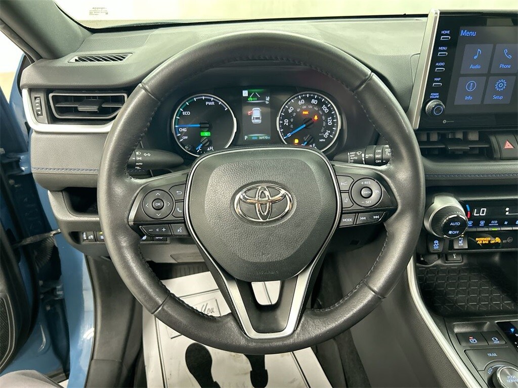 2022 Toyota RAV4 Hybrid SE photo 4