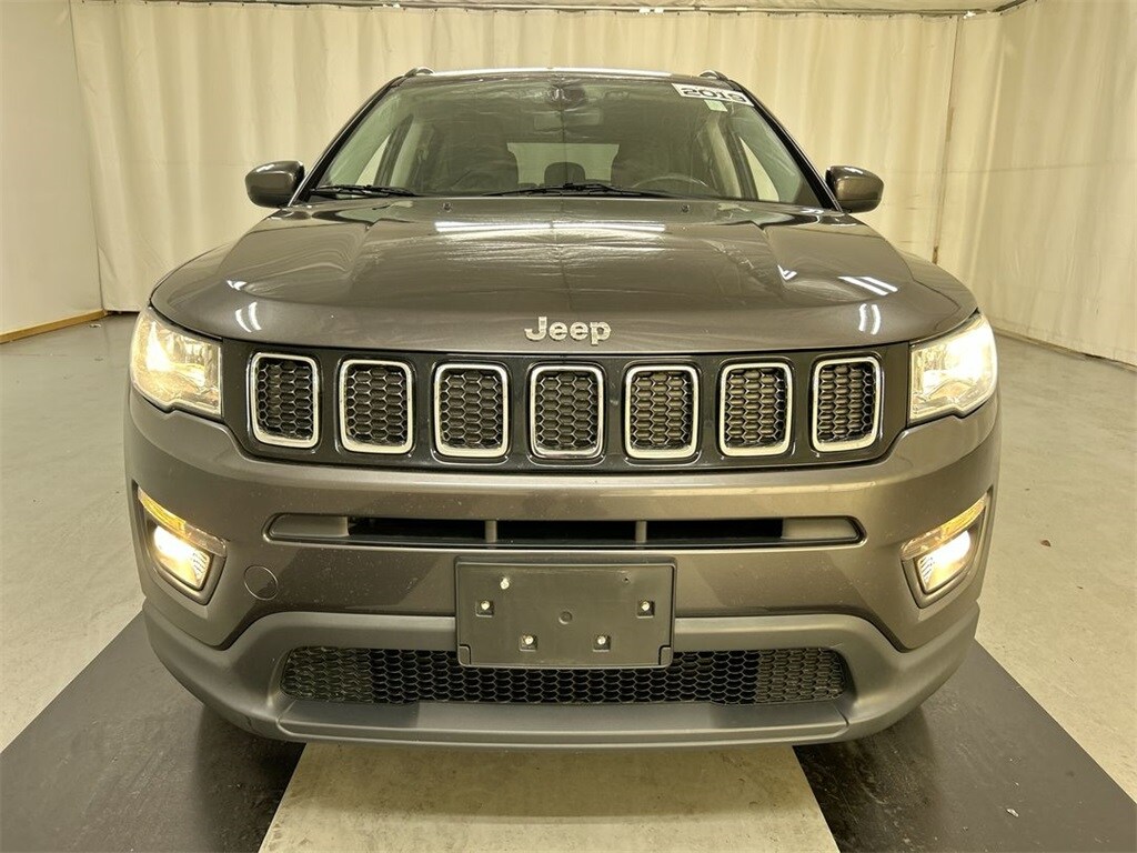 2019 Jeep Compass Latitude photo 3