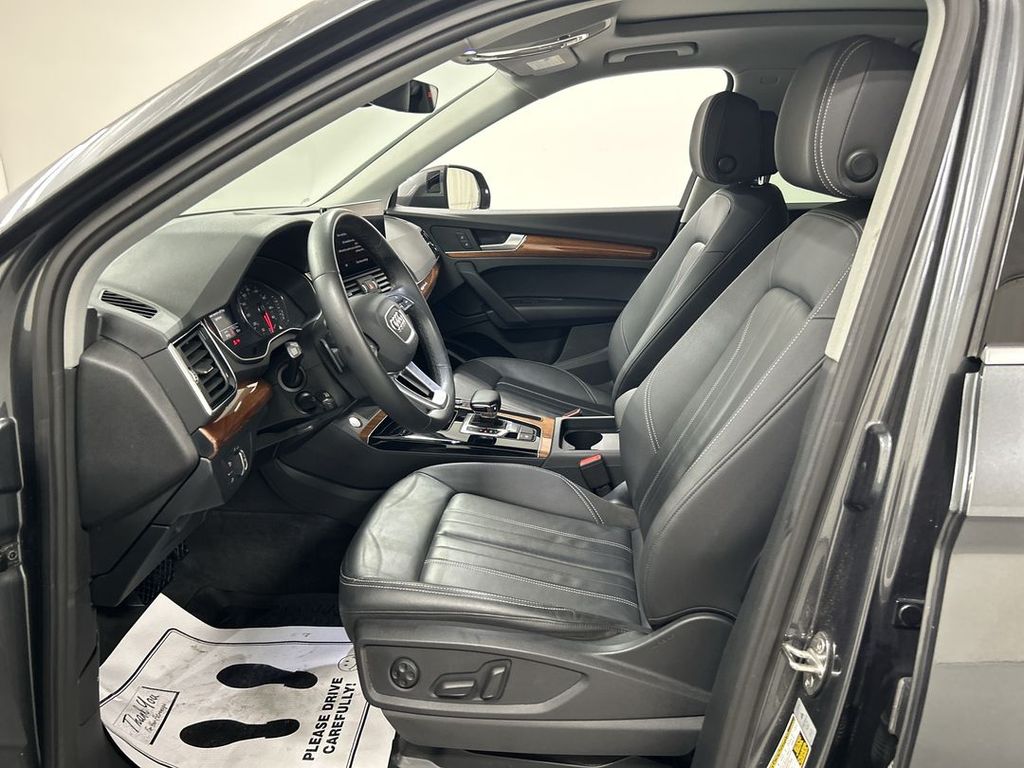 2023 Audi Q5 Premium - Photo 10