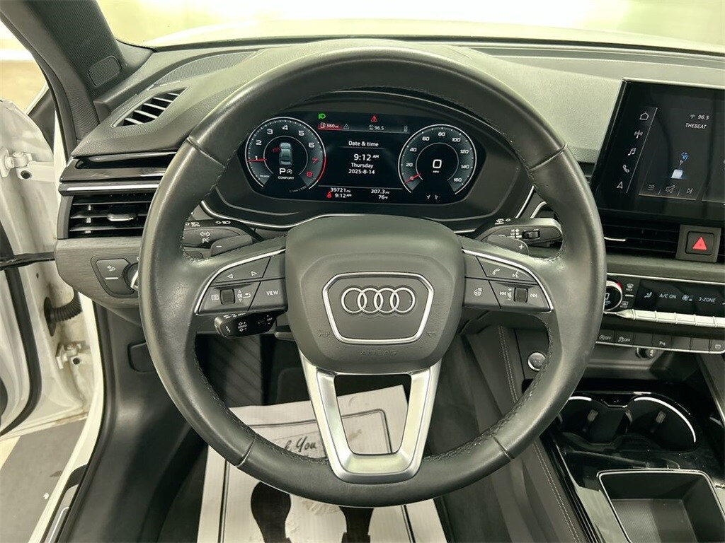 2024 Audi A4 45 S line Premium Plus photo 4