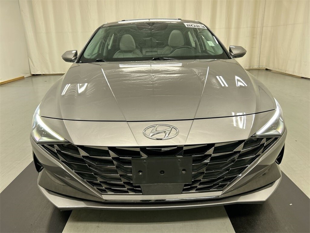 Used 2023 Hyundai Elantra Limited Sedan