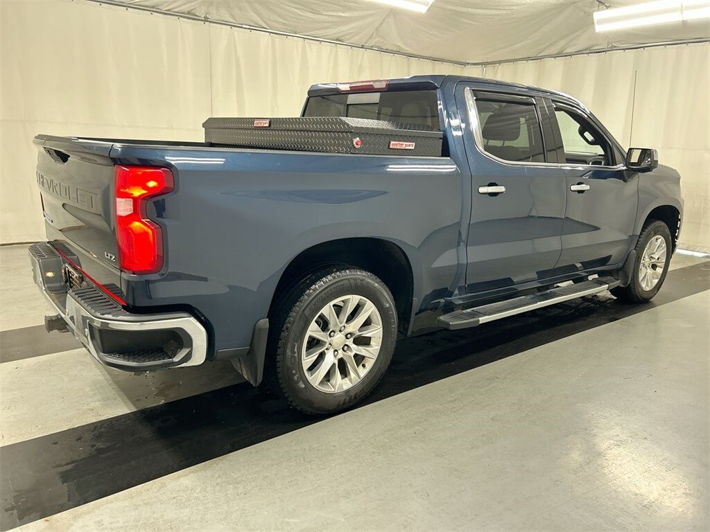 2020 Chevrolet Silverado 1500 LTZ photo 2