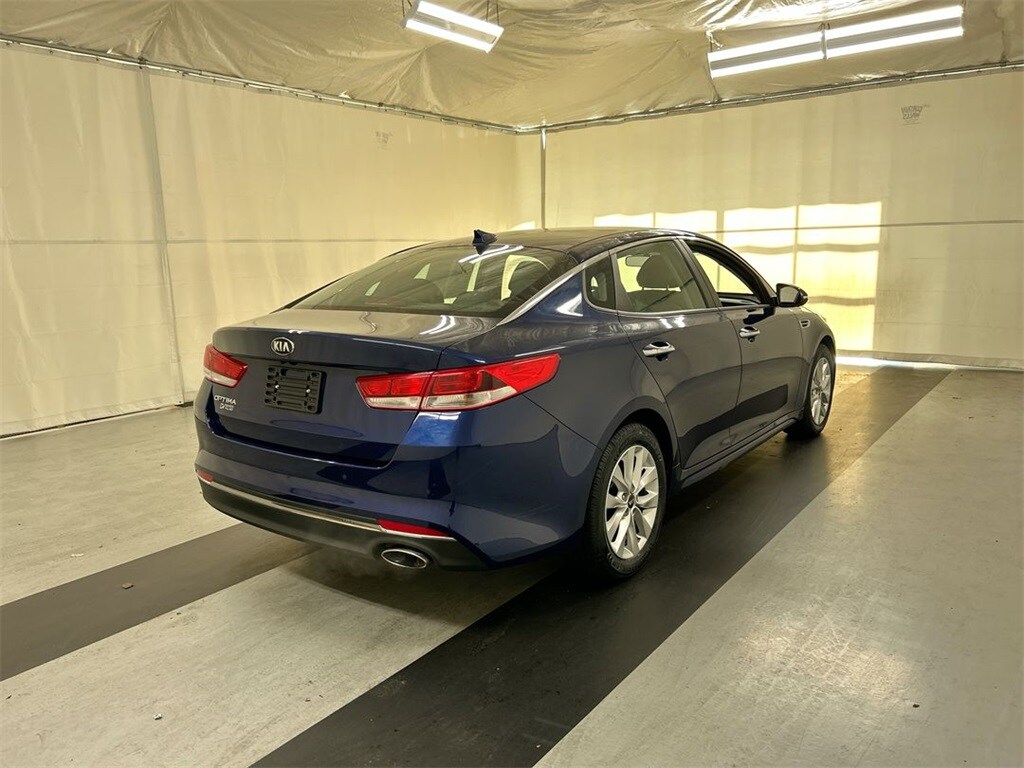 Used 2018 Kia Optima LX Sedan