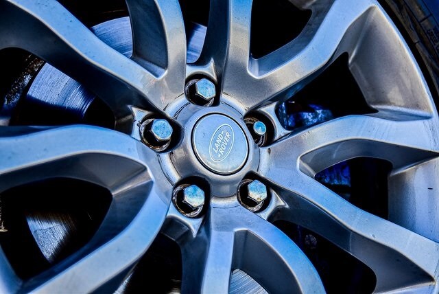 2016 Land Rover Range Rover Sport HSE photo 2