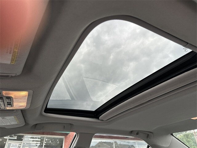 2014 Toyota Camry Hybrid XLE photo 4
