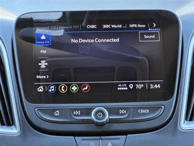 2024 Chevrolet Malibu 1LT photo 2