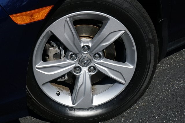 2019 Honda Odyssey EX-L photo 3