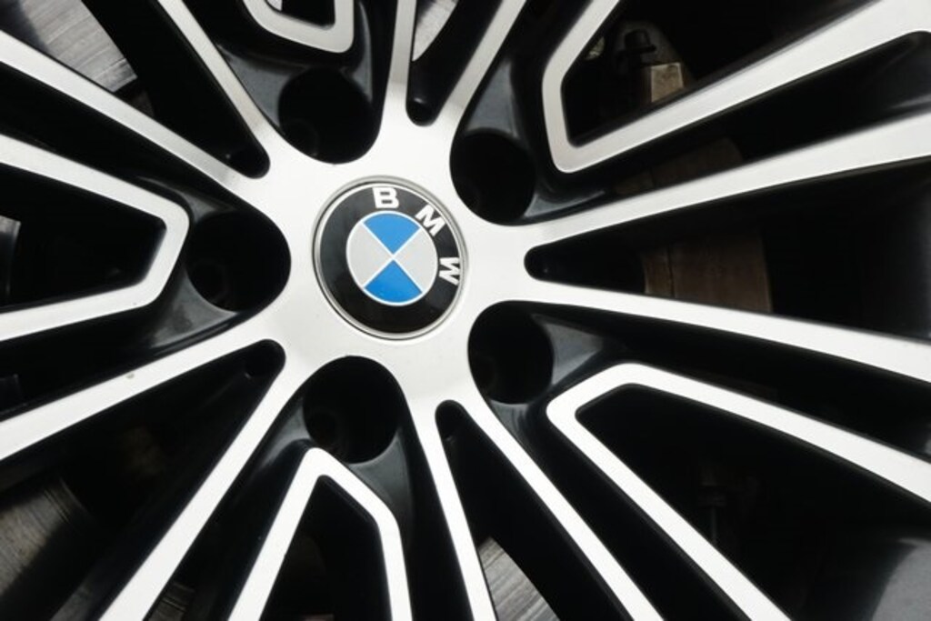 Used 2018 BMW 5 Series 530i Sedan