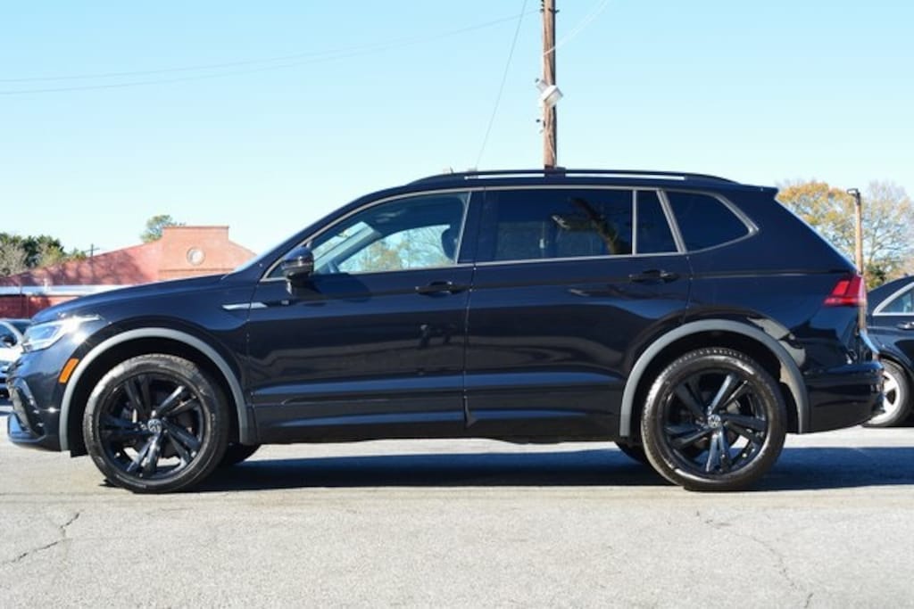 Used 2024 Volkswagen Tiguan 2.0T SE R-Line Black SUV
