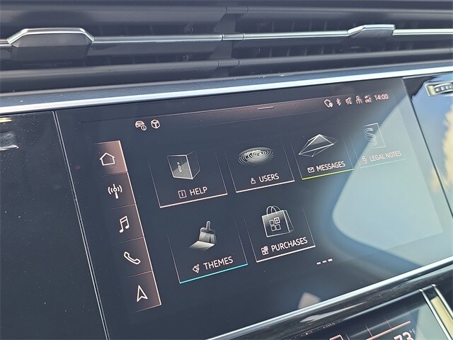 2023 Audi Q7 45 Premium Plus photo 3