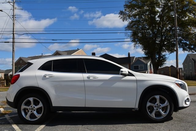 2020 Mercedes Benz GLA 250 4MATIC photo 2